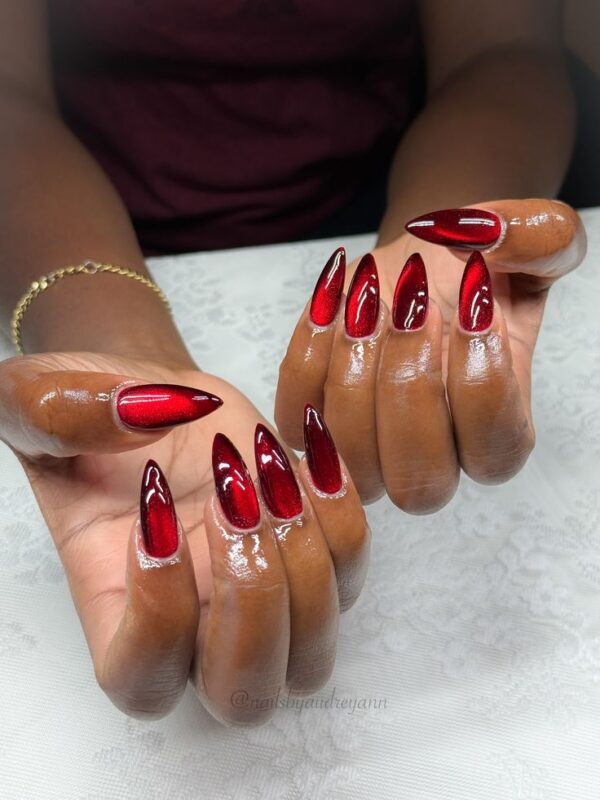 3D Effect Cat Eye Nails