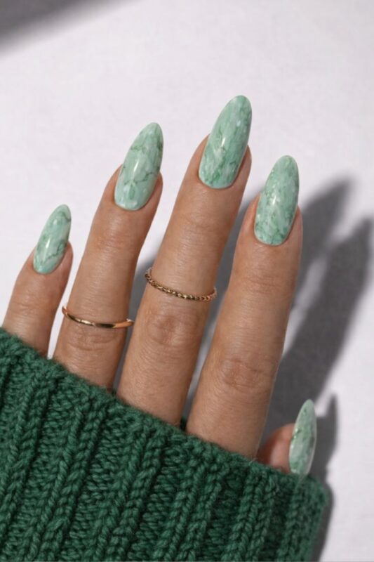 Malachite marble nails