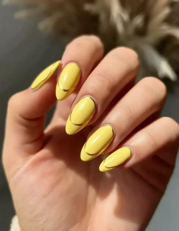 Minimalist Yellow Nails