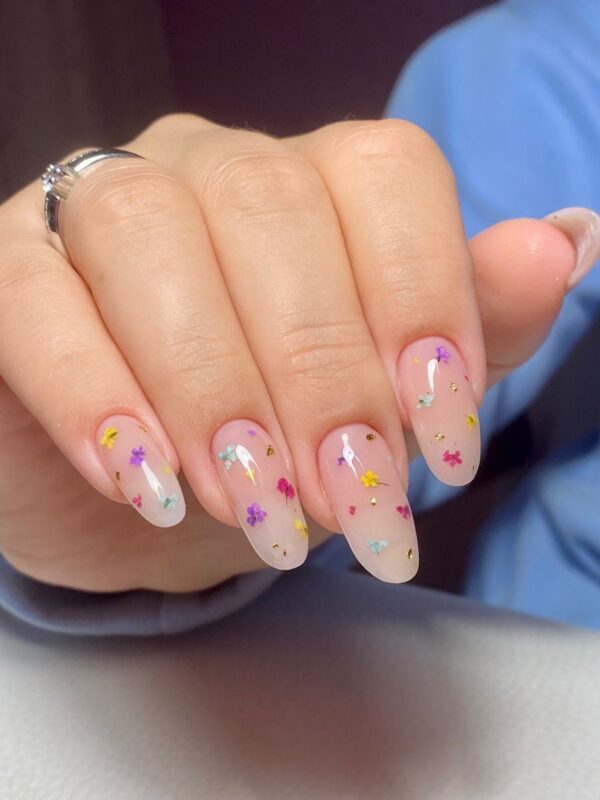 Pressed Flower Nails