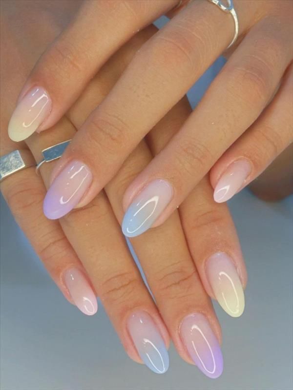 Simple summer nails featuring soft pastel shades for a minimalist, fresh look.