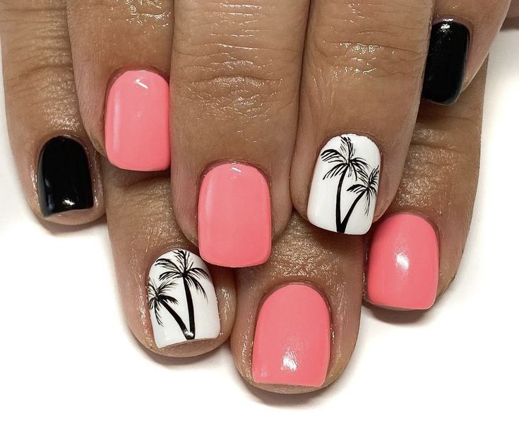 Tropical palm tree nail art design for a vacation-ready look with summer vibes.