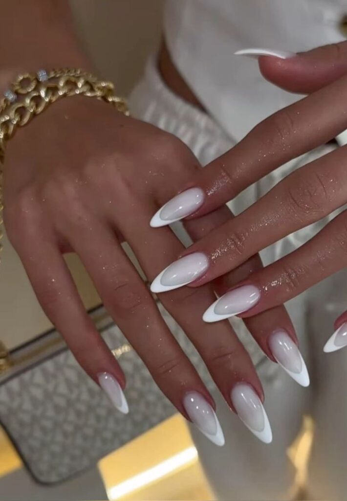 Summer glow nails