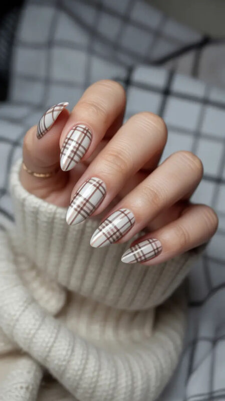 Cashmere Plaid Nails for winter