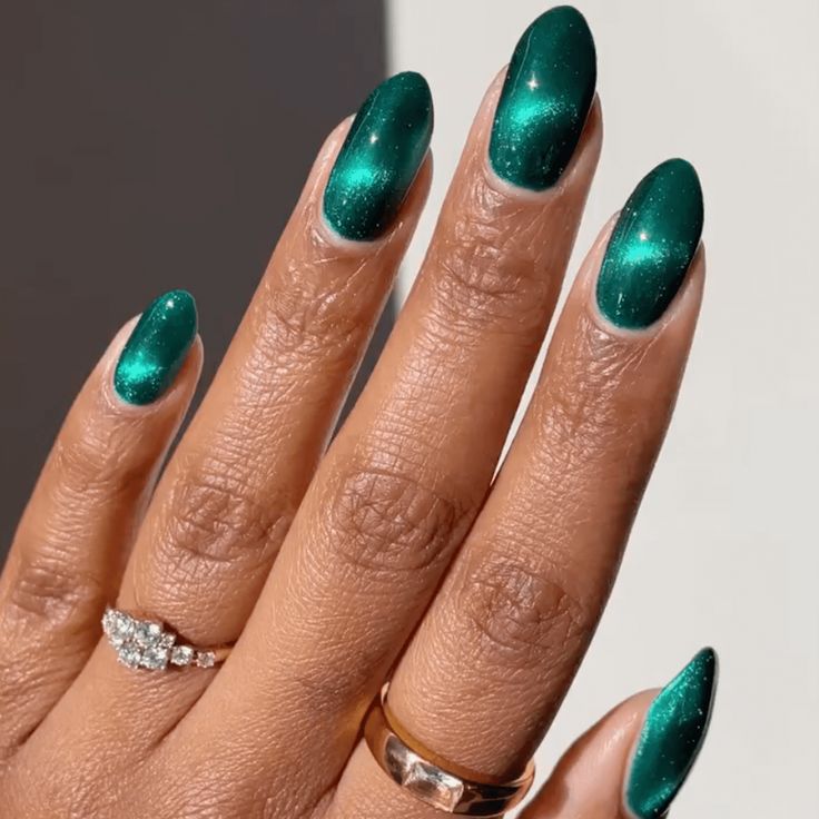shimmering green chrome nails