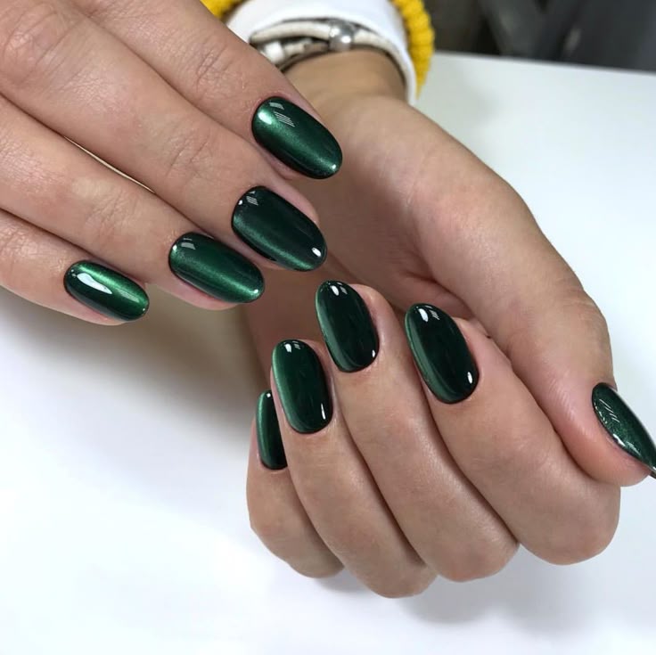 Velvet Green Nails