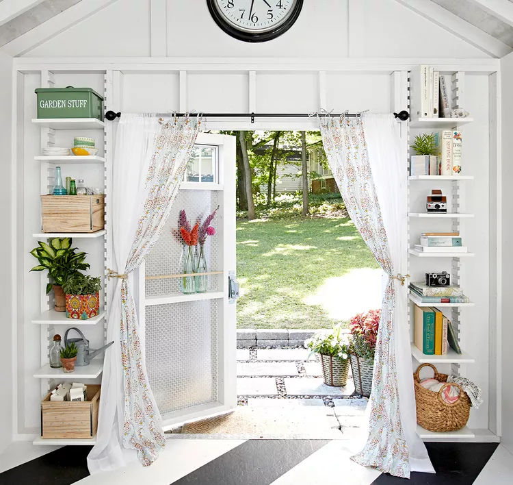 she shed interior
