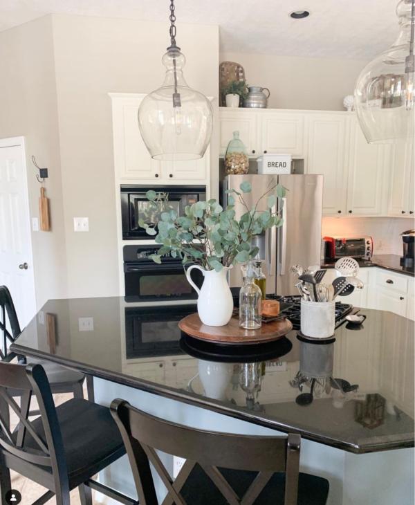 Greek Villa in Dining Rooms