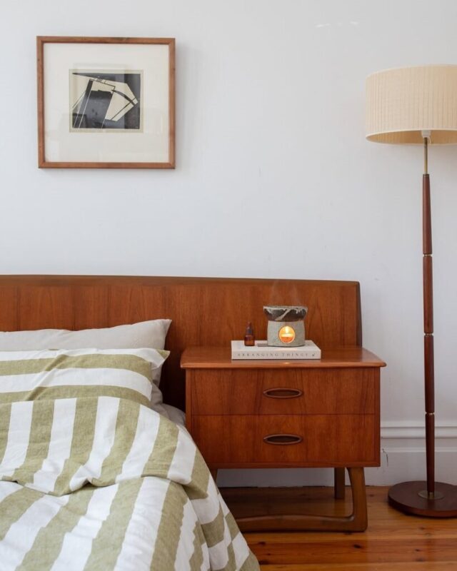 Midcentury-Style Lines