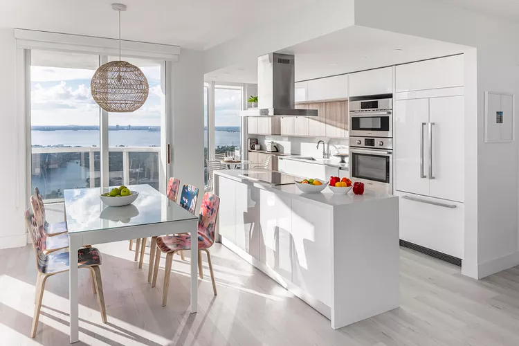 Glossy White + Matte Wood Finish