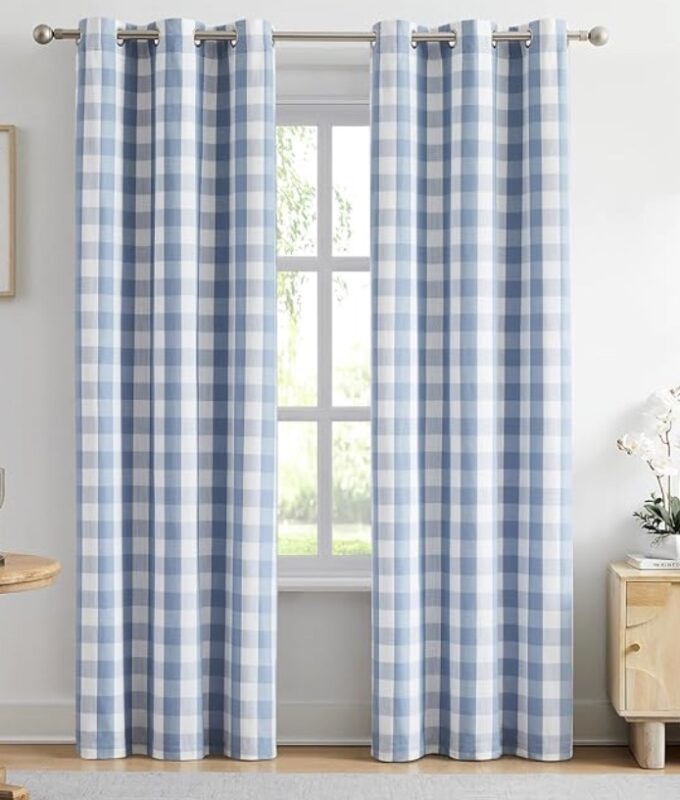 Soft, Flowing Curtains