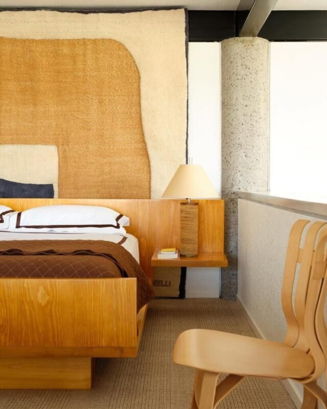 Rich Tones Balanced with Natural Textures