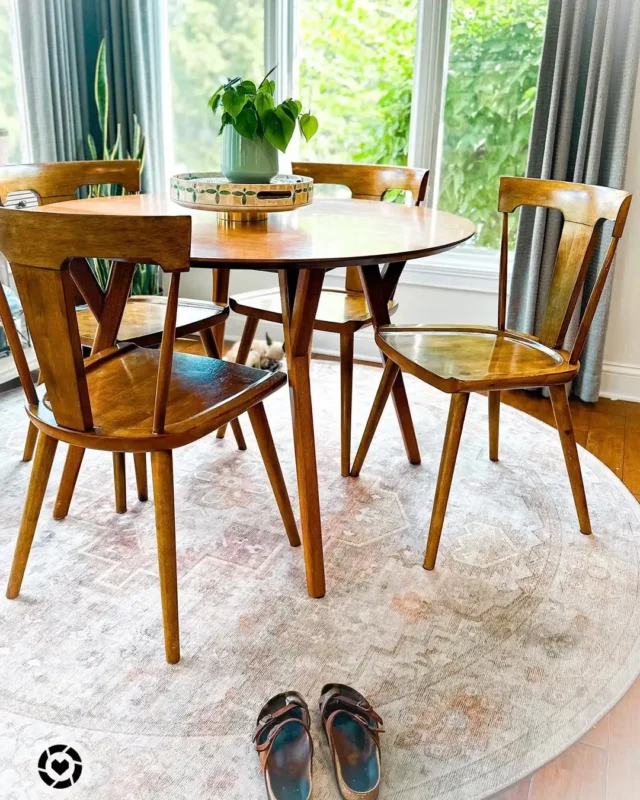 Sun-Drenched Simplicity