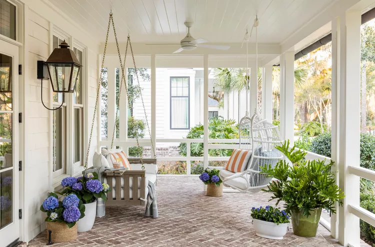 A Front Porch summer decor
