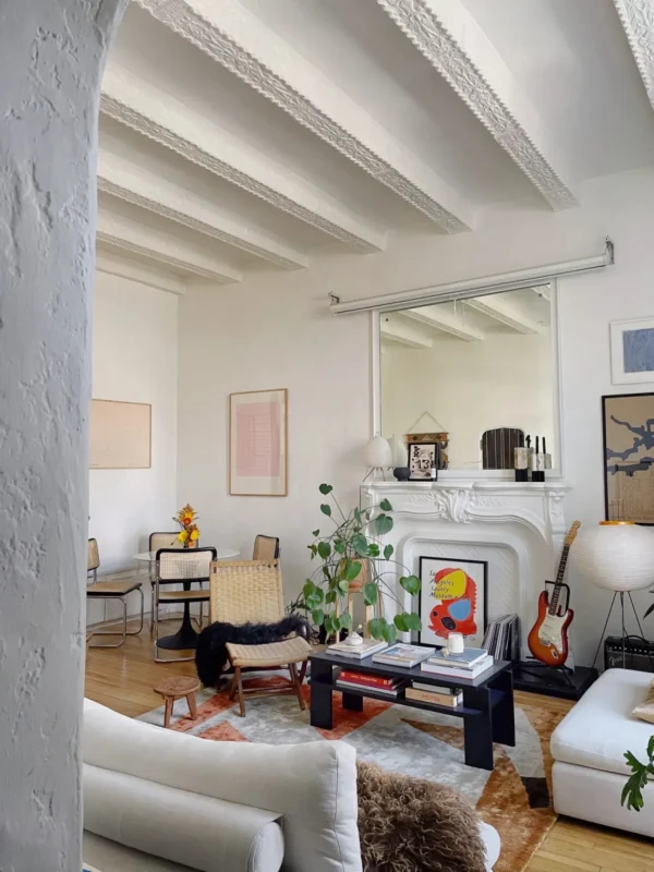 Valuable corners for dining room